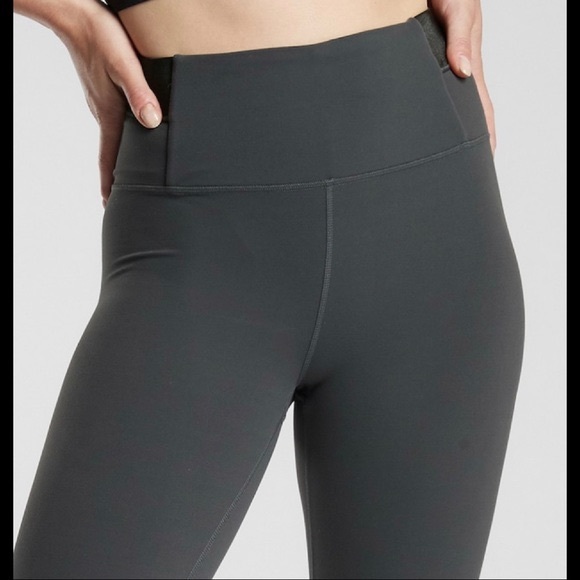 Athleta Pants - Athleta Grey Crop